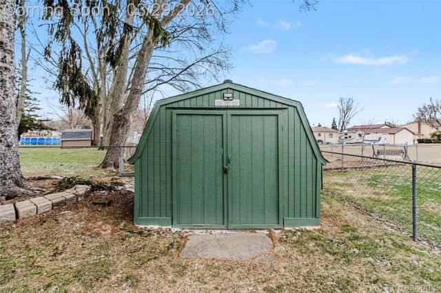 2686 Campbellgate Drive, Waterford Charter Township, MI 48329