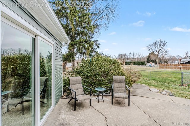 2686 Campbellgate Drive, Waterford Charter Township, MI 48329