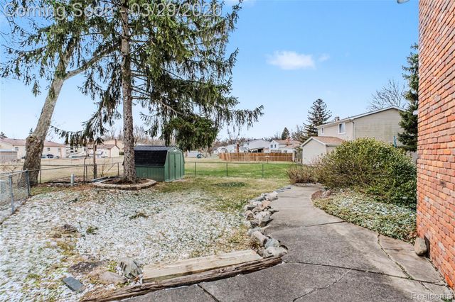 2686 Campbellgate Drive, Waterford Charter Township, MI 48329