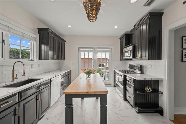 221 Greymon Drive, West Palm Beach, FL 33405