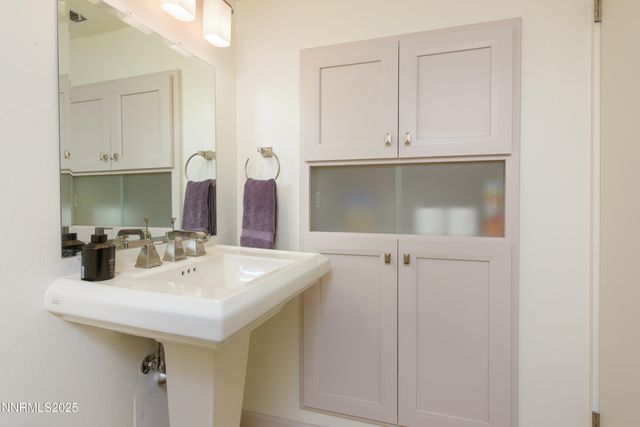 280 Island Avenue APT 1602, Reno, NV 89501