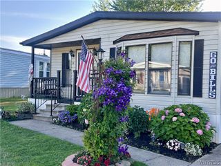 14 Brookridge Drive, Hamburg, NY 14075