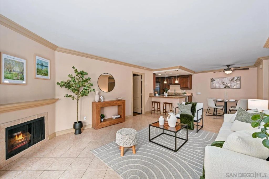 213 Woodland Pkwy 210, San Marcos, CA 92069