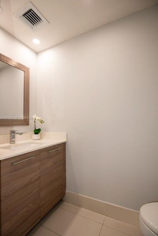 1300 S Miami ave. 3908, Miami, FL 33130