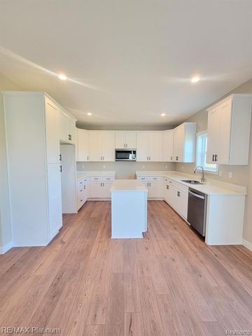 13107 Stony Brook Pass, Linden, MI 48451