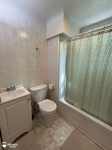2233 Joliet Street, Flint, MI 48504
