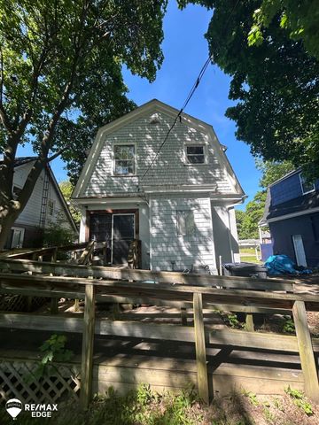 2233 Joliet Street, Flint, MI 48504