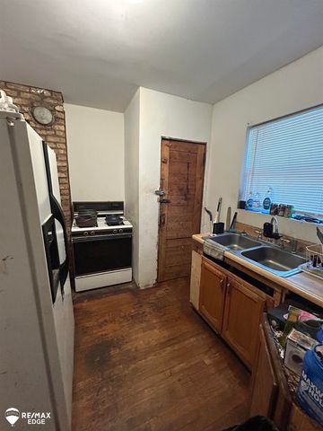 2233 Joliet Street, Flint, MI 48504
