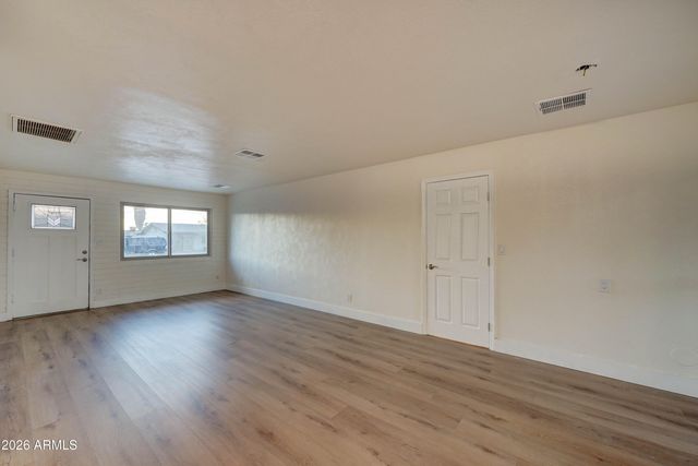 6413 S 21ST Place, Phoenix, AZ 85042