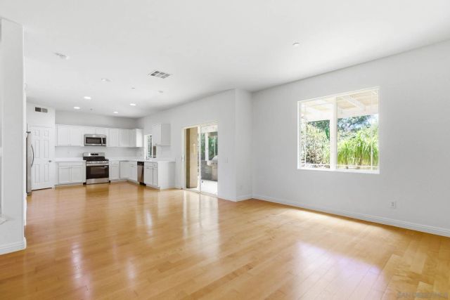 820 Plumeria St, San Marcos, CA 92069