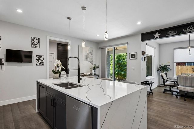 966 Saint Paul Street, Denver, CO 80206