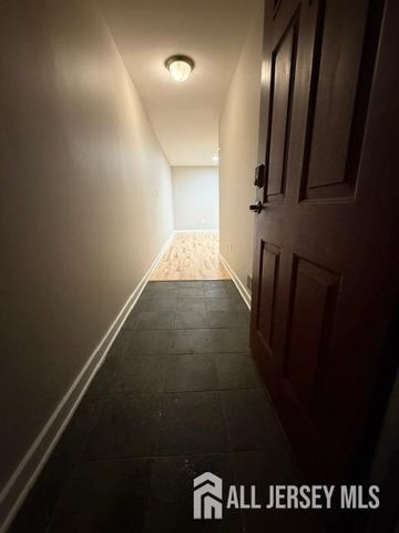 45 Chatham Square, Parlin, NJ 08859