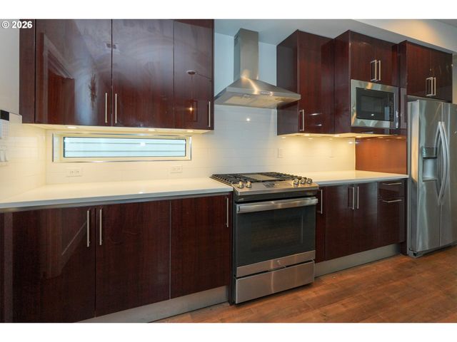 16625 Se PLEASANT VALLEY Pkwy, Happy Valley, OR 97086