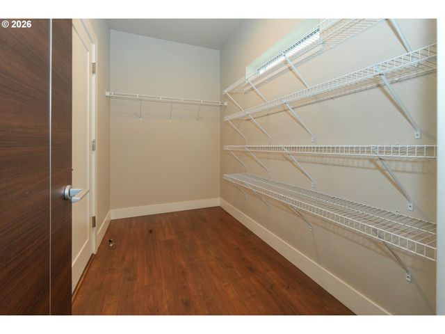 16625 Se PLEASANT VALLEY Pkwy, Happy Valley, OR 97086