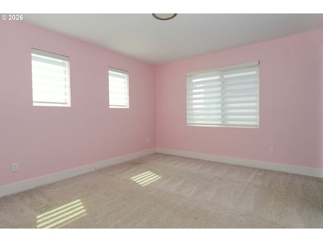 16625 Se PLEASANT VALLEY Pkwy, Happy Valley, OR 97086