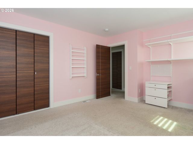 16625 Se PLEASANT VALLEY Pkwy, Happy Valley, OR 97086