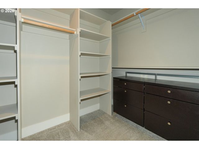 16625 Se PLEASANT VALLEY Pkwy, Happy Valley, OR 97086