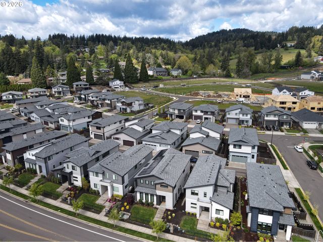 16625 Se PLEASANT VALLEY Pkwy, Happy Valley, OR 97086