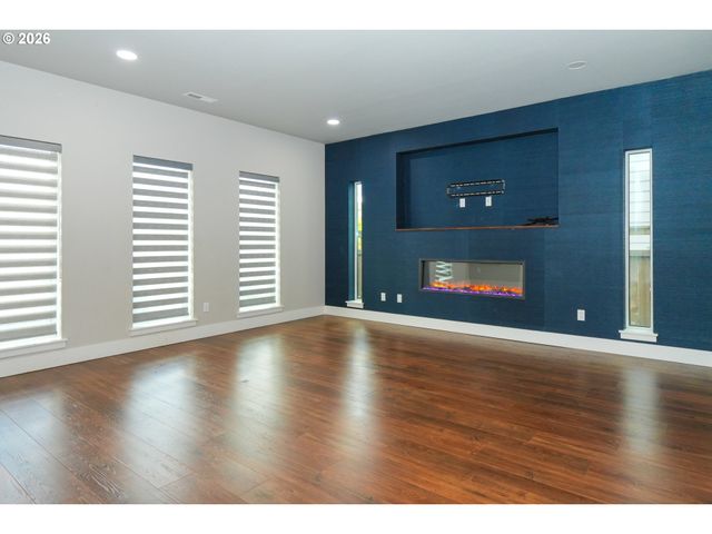 16625 Se PLEASANT VALLEY Pkwy, Happy Valley, OR 97086