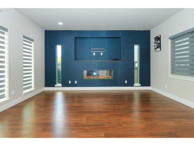 16625 Se PLEASANT VALLEY Pkwy, Happy Valley, OR 97086