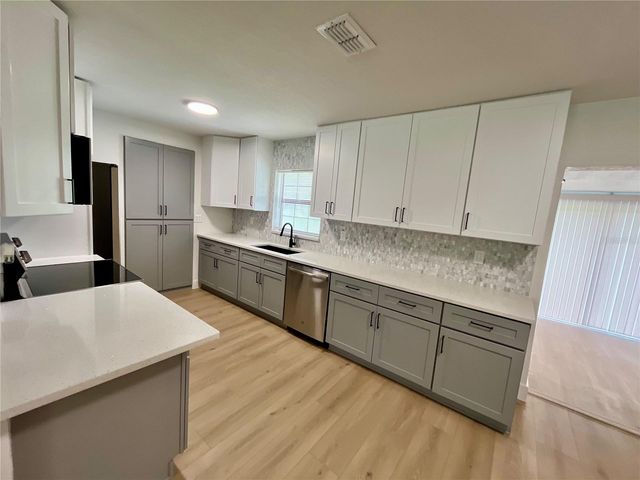 2234 JAMES DRIVE, St Cloud, FL 34771