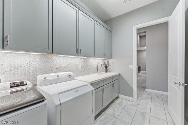 6759 Ivory Sage Street, Las Vegas, NV 89148