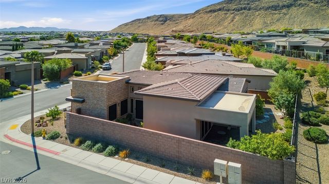 6759 Ivory Sage Street, Las Vegas, NV 89148