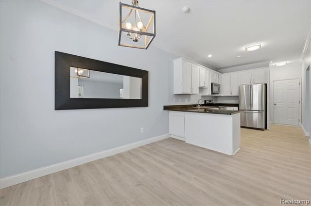 41160 Maplewood Drive, Canton, MI 48187