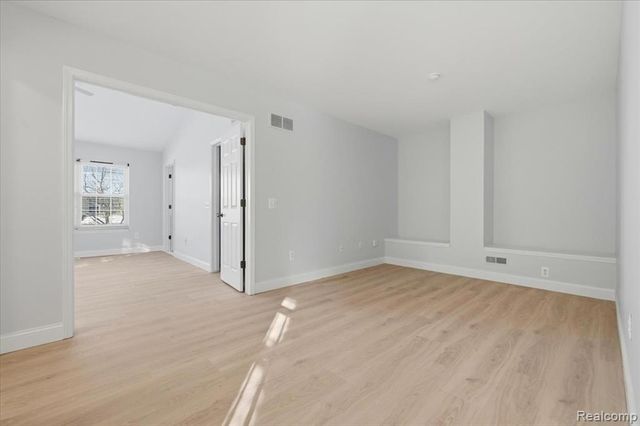 41160 Maplewood Drive, Canton, MI 48187