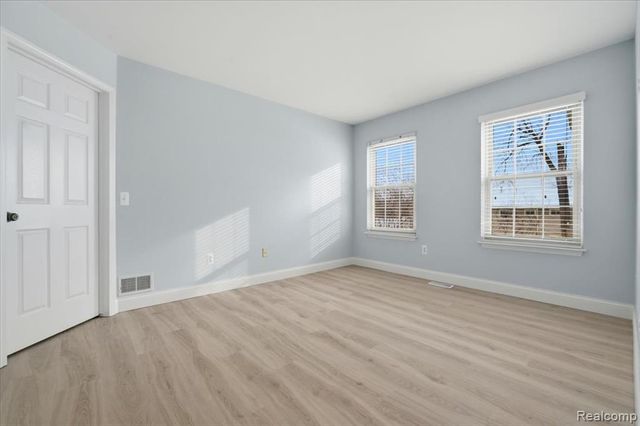 41160 Maplewood Drive, Canton, MI 48187