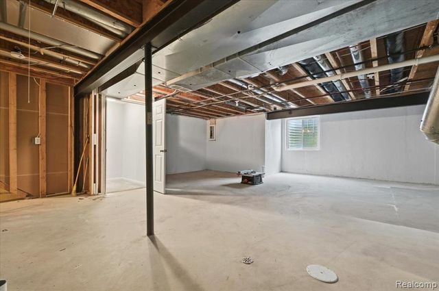 41160 Maplewood Drive, Canton, MI 48187