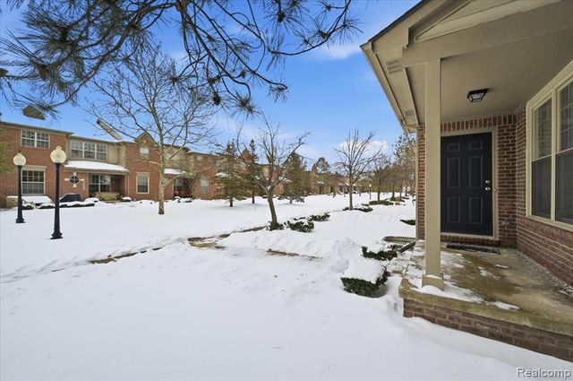 41160 Maplewood Drive, Canton, MI 48187