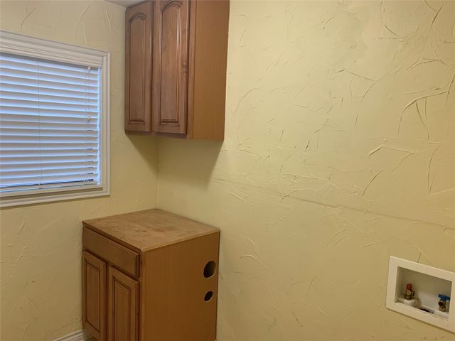 4107 Rushmoor Drive, Arlington, TX 76016