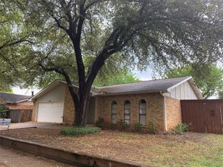 4107 Rushmoor Drive, Arlington, TX 76016