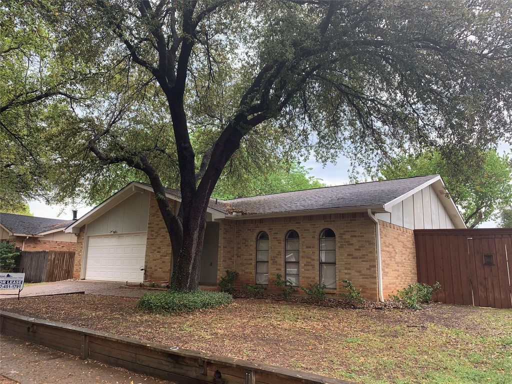 4107 Rushmoor Drive, Arlington, TX 76016