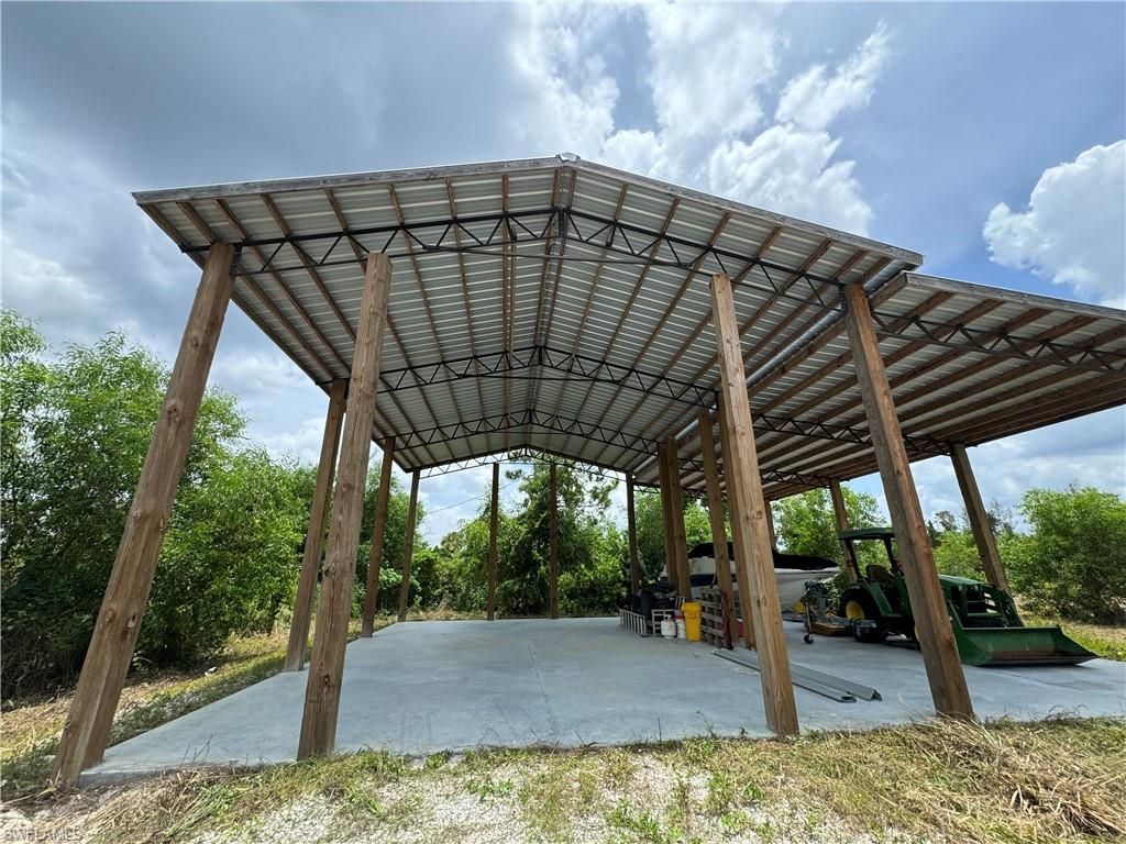 Island Ridge RD, BOKEELIA, FL 33922 — exterior