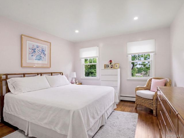 17 Gedney Way, White Plains, NY 10605