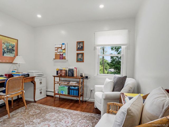 17 Gedney Way, White Plains, NY 10605