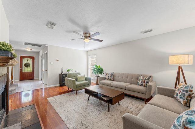 13539 Ryanwood Drive, Houston, TX 77065