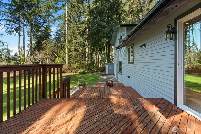 11418 40th Avenue Ct NW, Gig Harbor, WA 98332