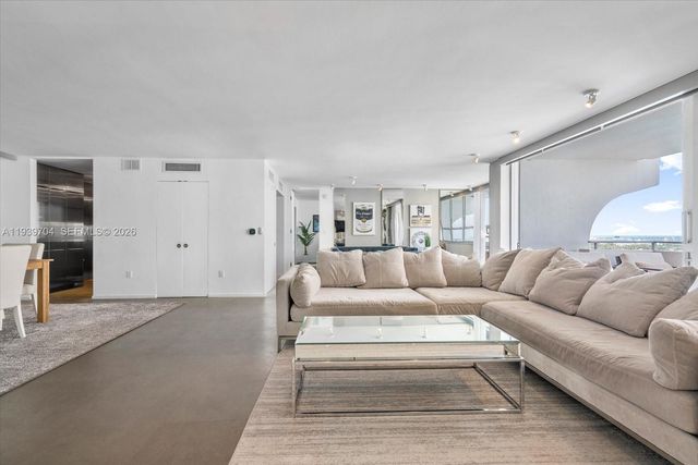 11 Island Ave 2107, Miami Beach, FL 33139