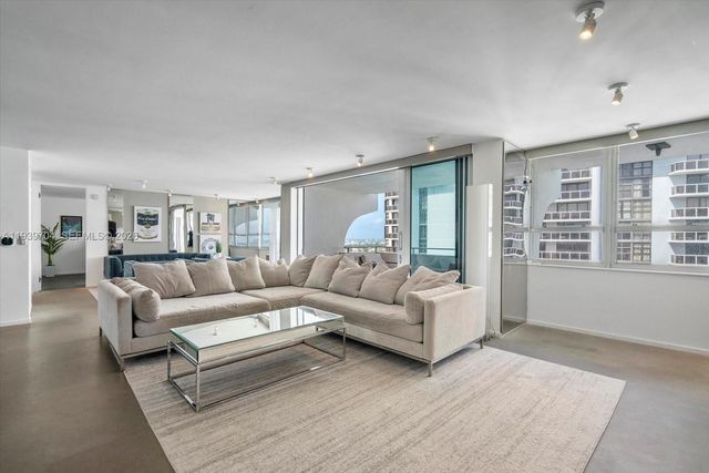 11 Island Ave 2107, Miami Beach, FL 33139