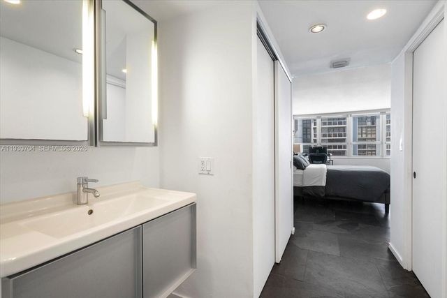 11 Island Ave 2107, Miami Beach, FL 33139