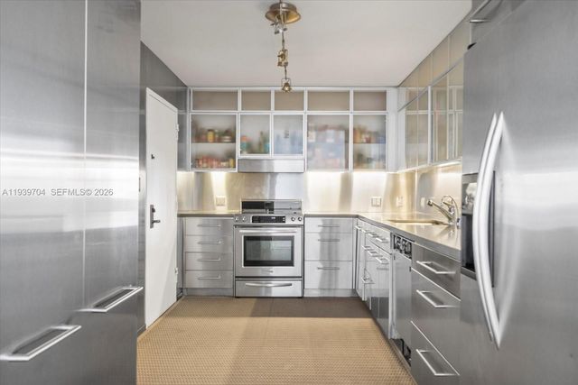 11 Island Ave 2107, Miami Beach, FL 33139