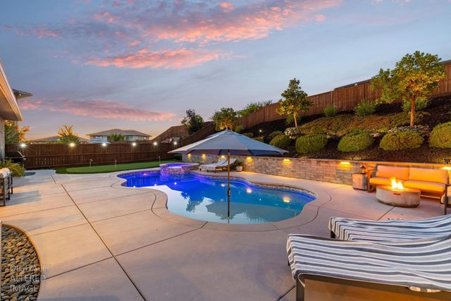 4710 Holliday Ln, El Dorado Hills, CA 95762