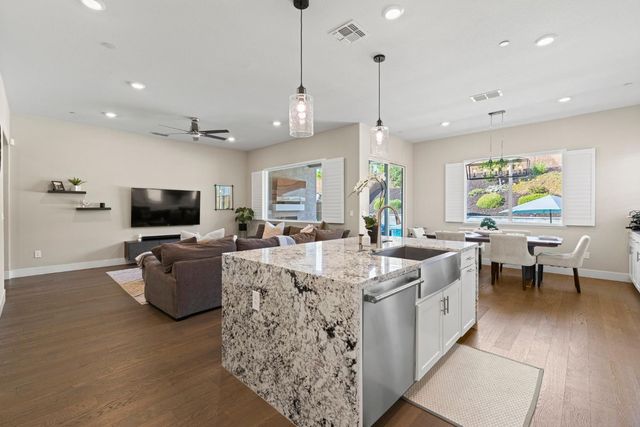 4710 Holliday Ln, El Dorado Hills, CA 95762