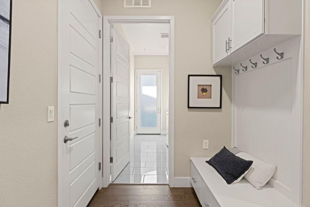 4710 Holliday Ln, El Dorado Hills, CA 95762