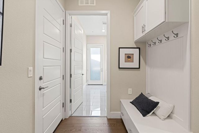 4710 Holliday Ln, El Dorado Hills, CA 95762