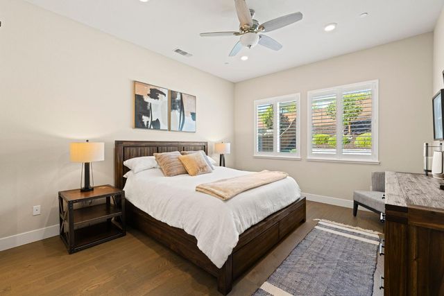 4710 Holliday Ln, El Dorado Hills, CA 95762