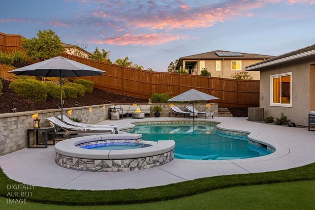 4710 Holliday Ln, El Dorado Hills, CA 95762